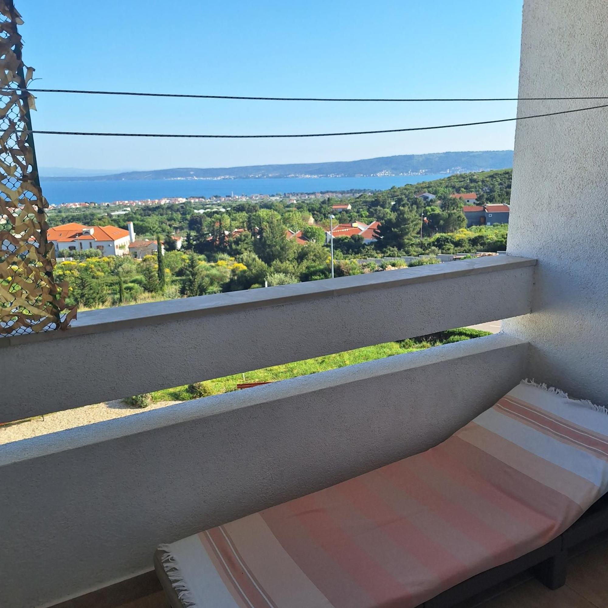 Mila Apartment Kaštel Novi Екстериор снимка